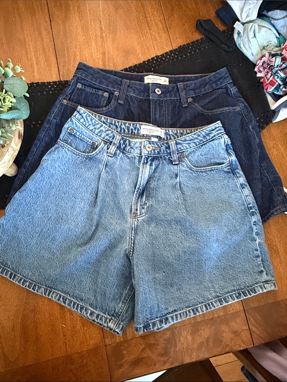 Abercrombie & Fitch Light Blue and Dark Blue Denim Shorts Duo - Women